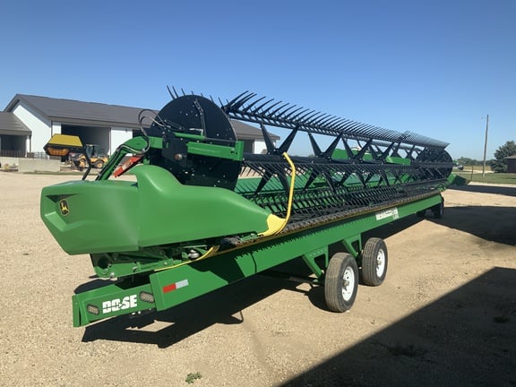2025 John Deere RDF40 Equipment Image0
