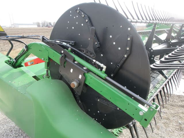 Image of John Deere RDF40 equipment image 3