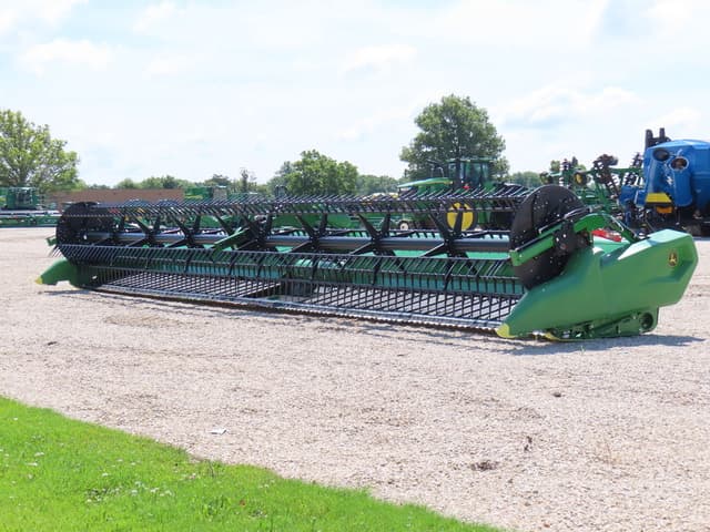 Image of John Deere RDF40 equipment image 1