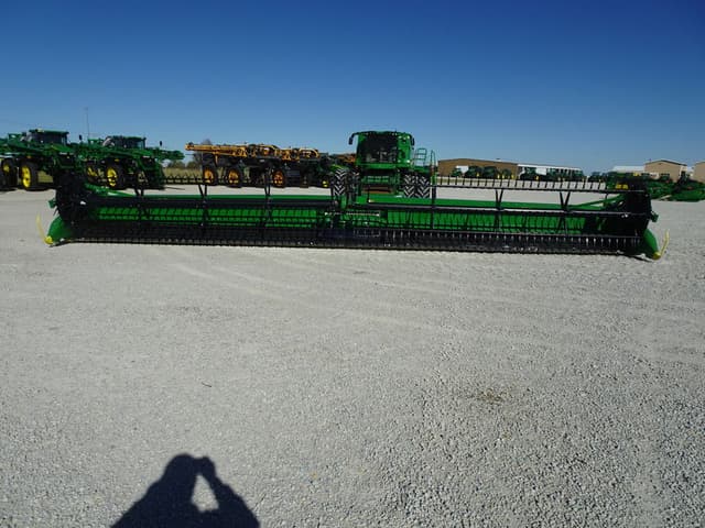 Image of John Deere RDF40 equipment image 3