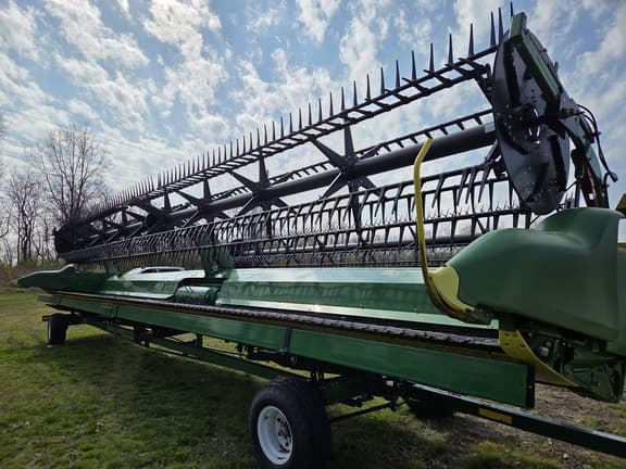 Image of John Deere RD40F Primary image