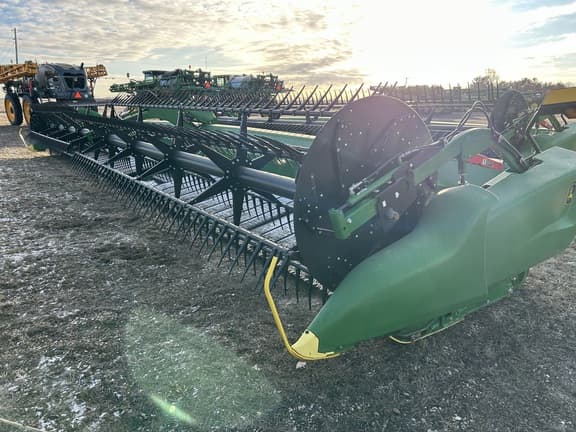 Image of John Deere RDF40 equipment image 3