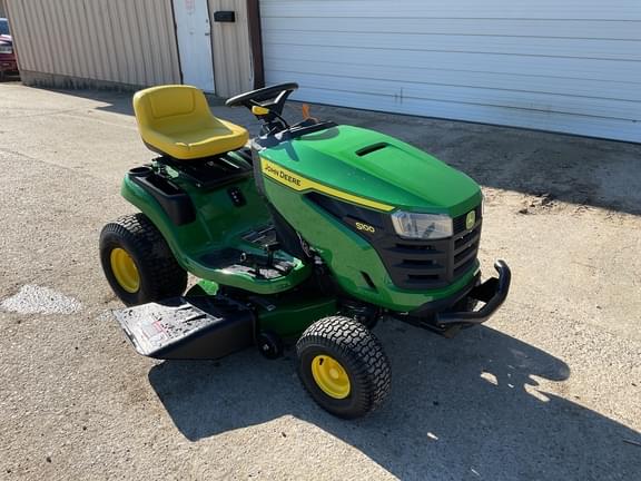 Image of John Deere S100 equipment image 4