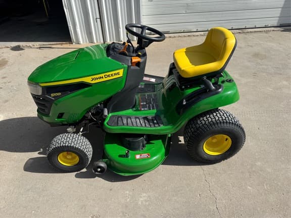 Image of John Deere S100 equipment image 2