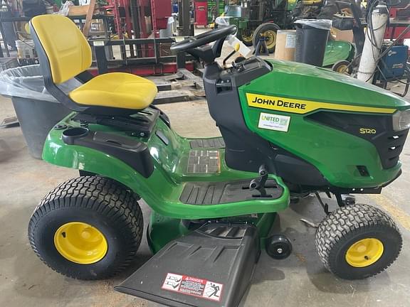 Image of John Deere S120 equipment image 3