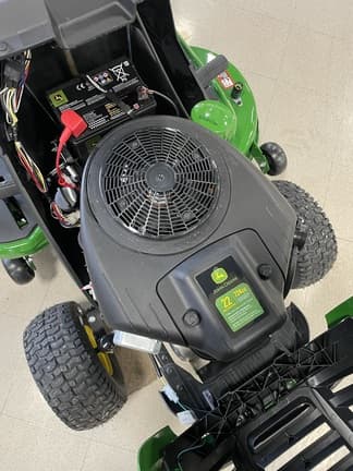 Image of John Deere S130 equipment image 4