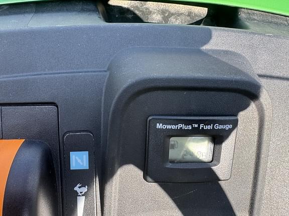 Image of John Deere S130 equipment image 2