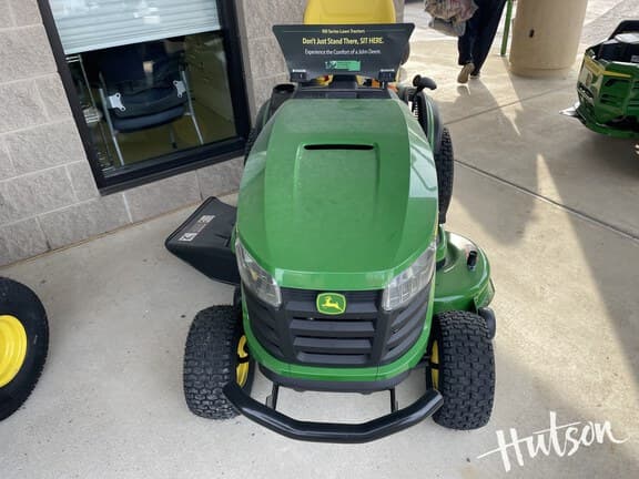 Image of John Deere S130 equipment image 4