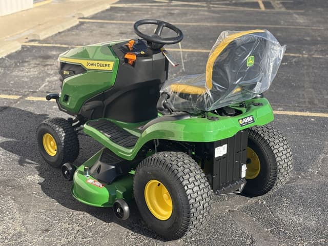 Image of John Deere S140 equipment image 4