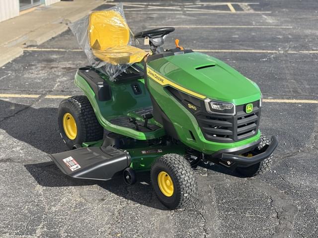 Image of John Deere S140 equipment image 1