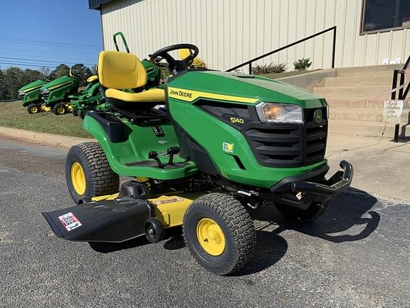 Image of John Deere S140 equipment image 1