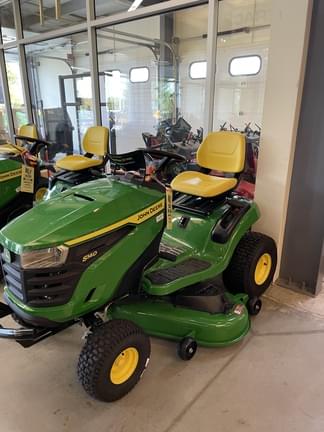 Main image John Deere S140