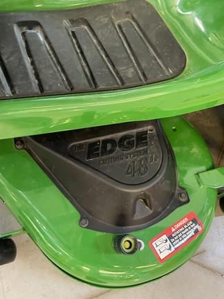 Image of John Deere S140 equipment image 3