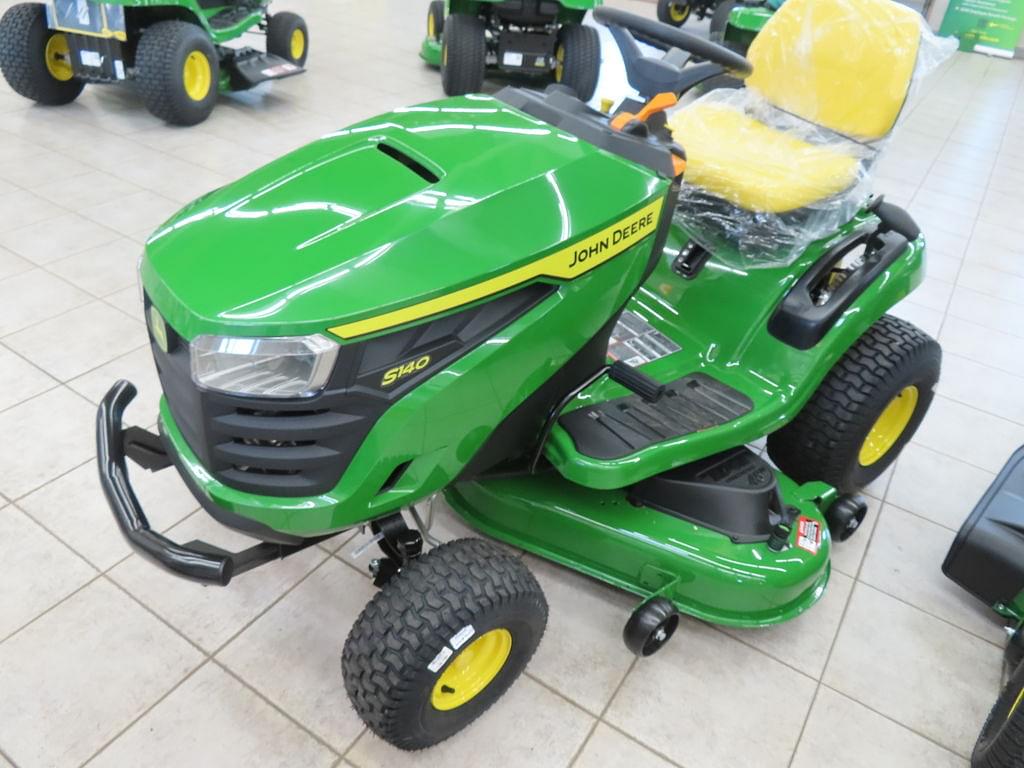 Image of John Deere S140 Image 0