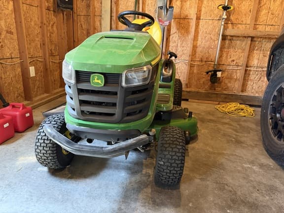 Image of John Deere S140 equipment image 1