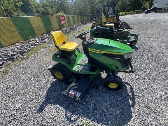 Image of John Deere S140 equipment image 1
