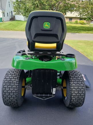 Image of John Deere S140 equipment image 4