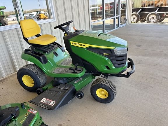 2025 John Deere S140 Equipment Image0
