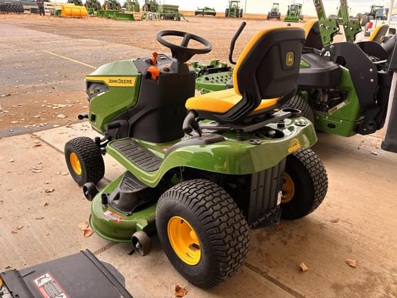 Image of John Deere S140 equipment image 3