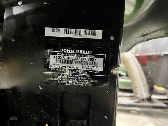 Image of John Deere S140 equipment image 4