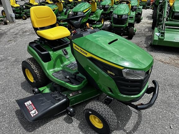 Image of John Deere S140 equipment image 1