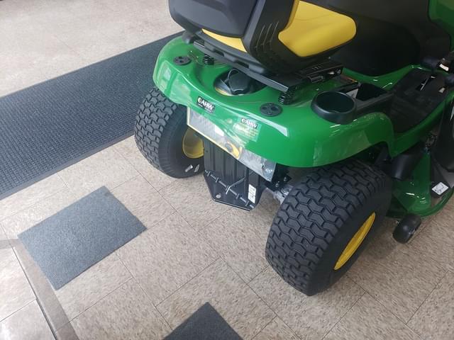 Image of John Deere S140 equipment image 2