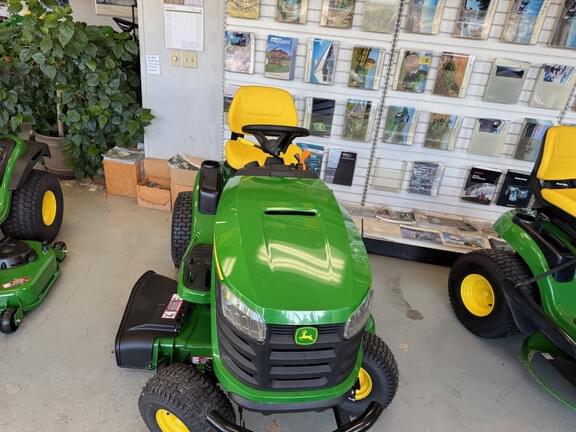 Image of John Deere S220 Image 1
