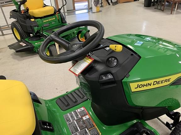 Image of John Deere S220 equipment image 3