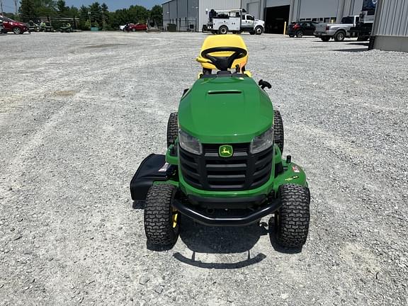 Image of John Deere S220 equipment image 2