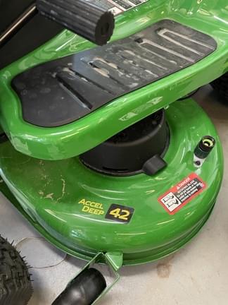 Image of John Deere S220 equipment image 3