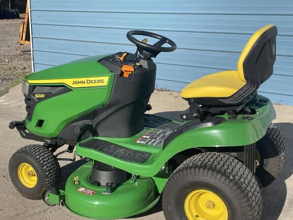 Image of John Deere S220 Primary image