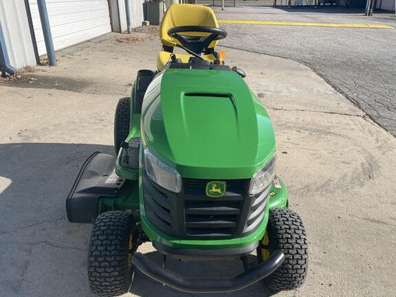 Image of John Deere S220 equipment image 2