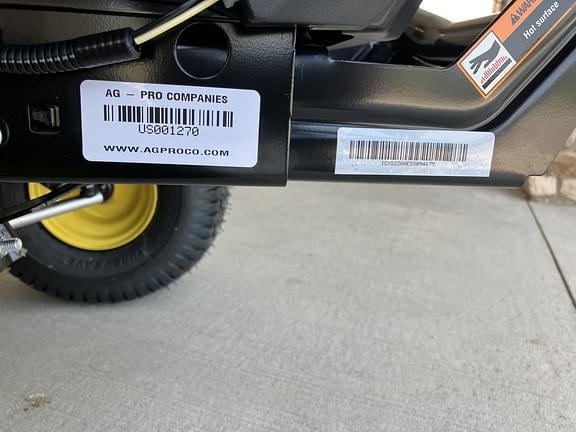 Image of John Deere S220 equipment image 4