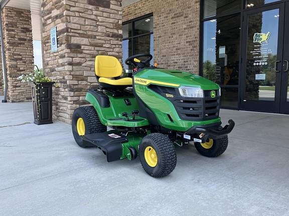 Image of John Deere S220 Primary image