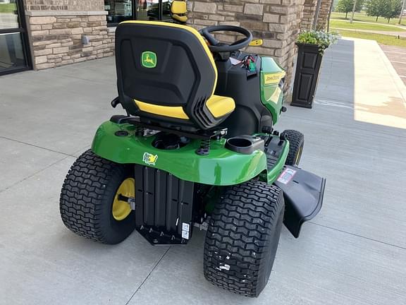 Image of John Deere S220 equipment image 2
