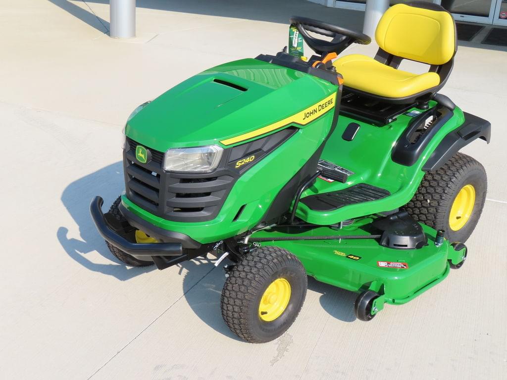 Image of John Deere S240 Primary image