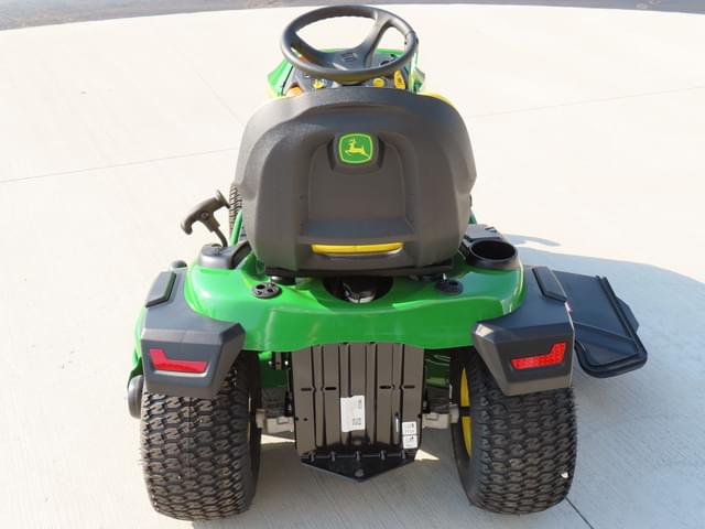 Image of John Deere S240 equipment image 3