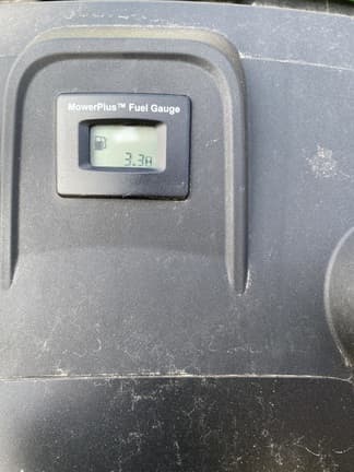 Image of John Deere S240 equipment image 4