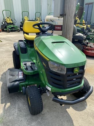 Image of John Deere S240 equipment image 1