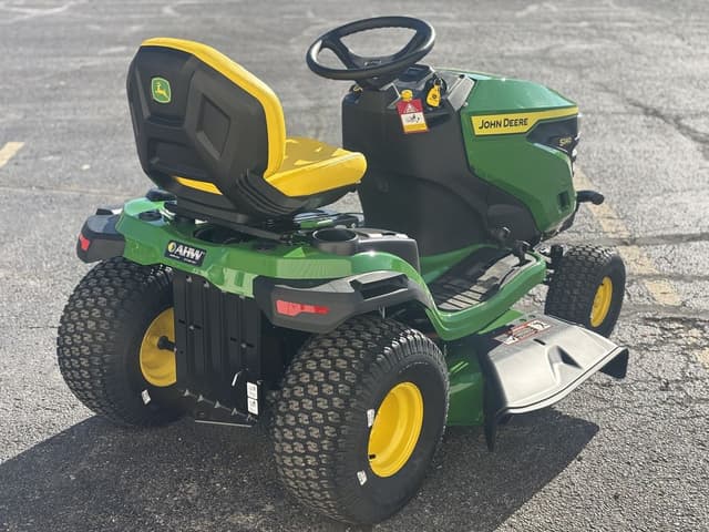 Image of John Deere S240 equipment image 4