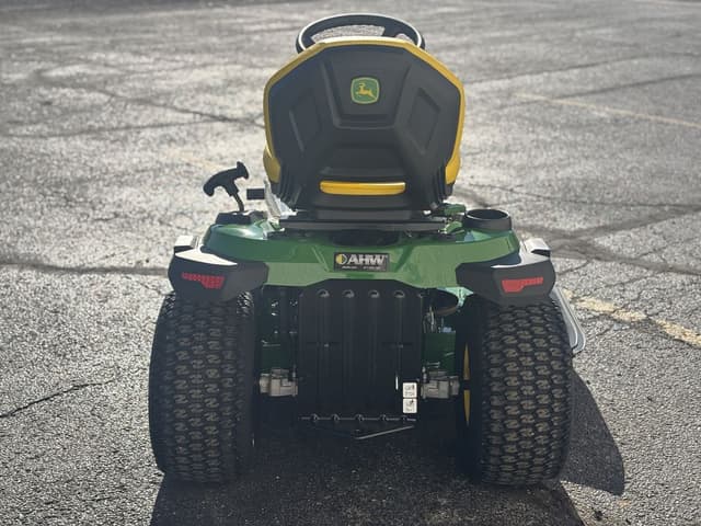 Image of John Deere S240 equipment image 3