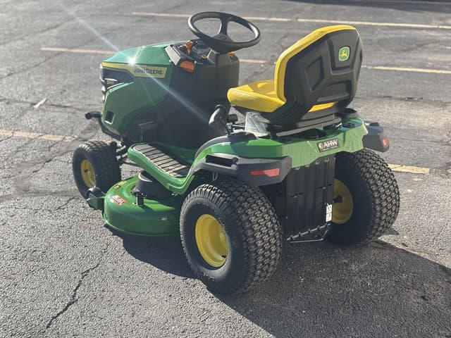 Image of John Deere S240 equipment image 2