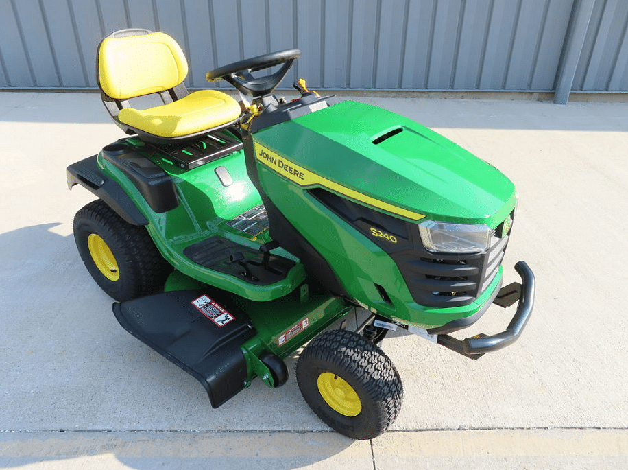 Image of John Deere S240 Image 0