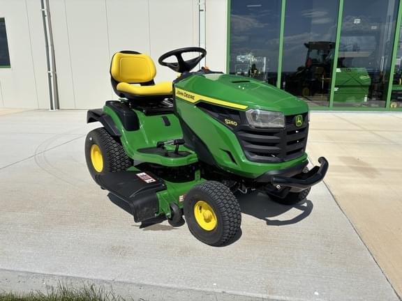 Image of John Deere S240 Primary image