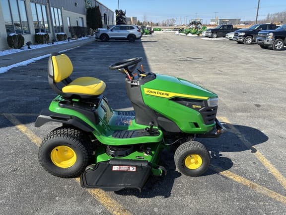 Image of John Deere S240 equipment image 1