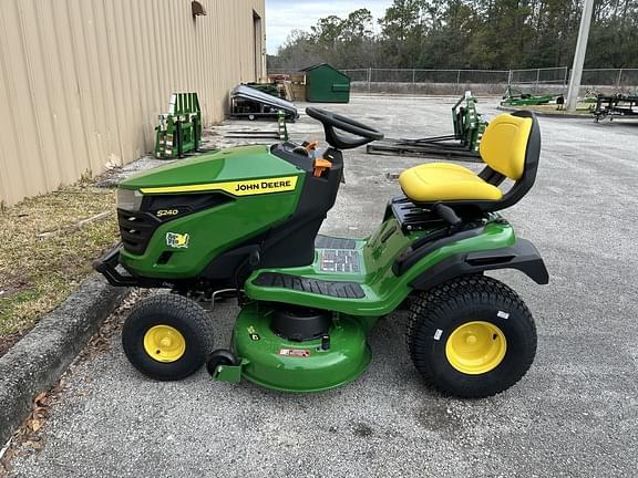 Image of John Deere S240 Primary image