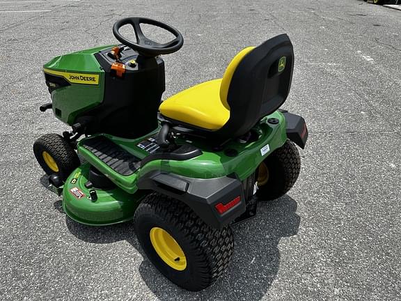 Image of John Deere S240 equipment image 4