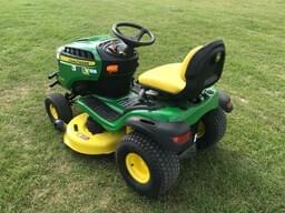 Image of John Deere S240 equipment image 1