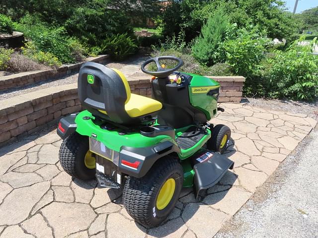 Image of John Deere S240 equipment image 4