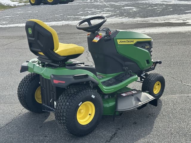 Image of John Deere S240 equipment image 3